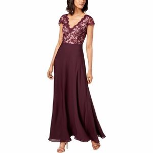 CALVIN KLEIN Floral Lace V-Neck Full Length Gown